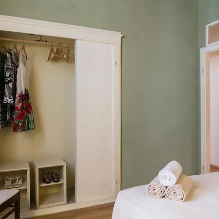 Stence Apartment *